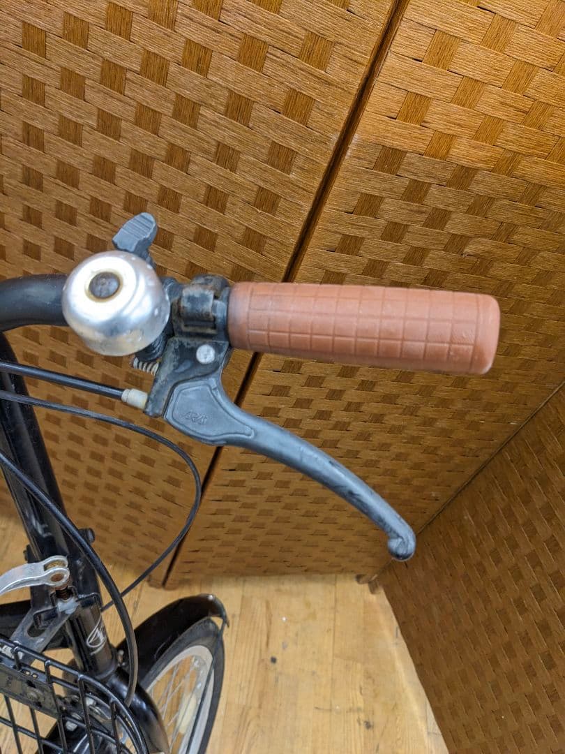 U051 折りたたみ自転車　20インチ　6段変速 オートLEDライト　ブラック