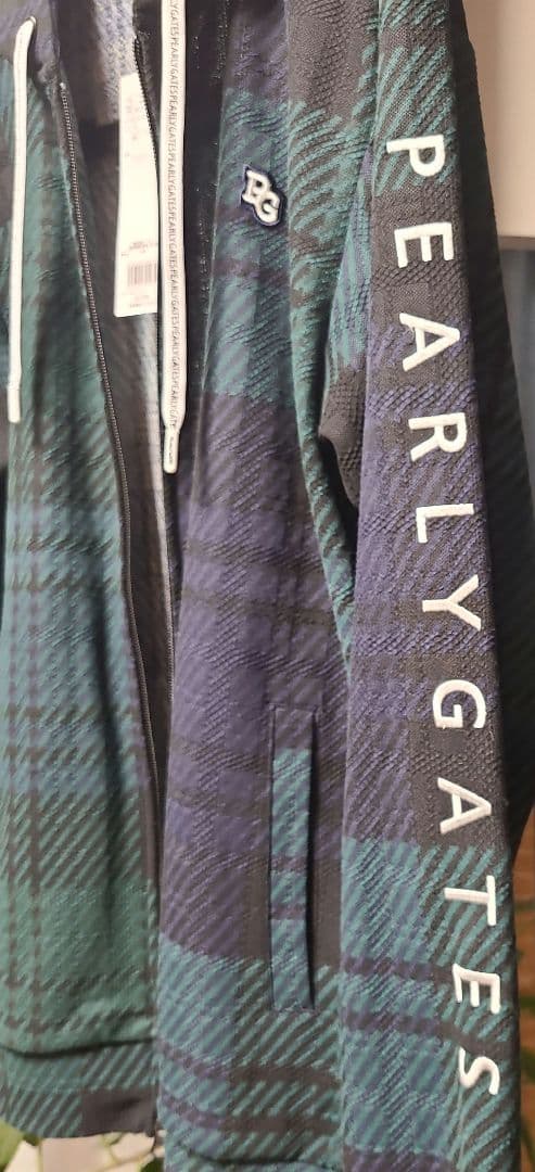 本日限定価格。新品未使用！パーリーゲイツ　メンズゴルフスウェットフーディー