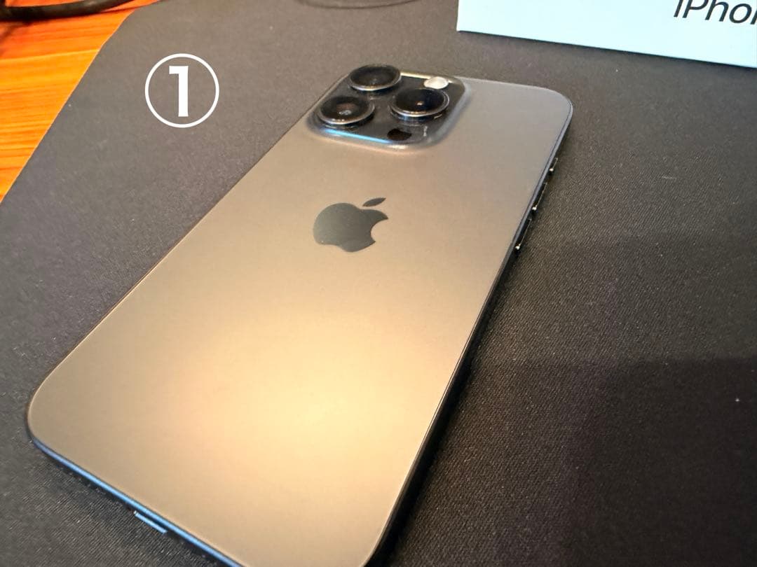 Apple iPhone15Pro ブラックチタニウム 256GB