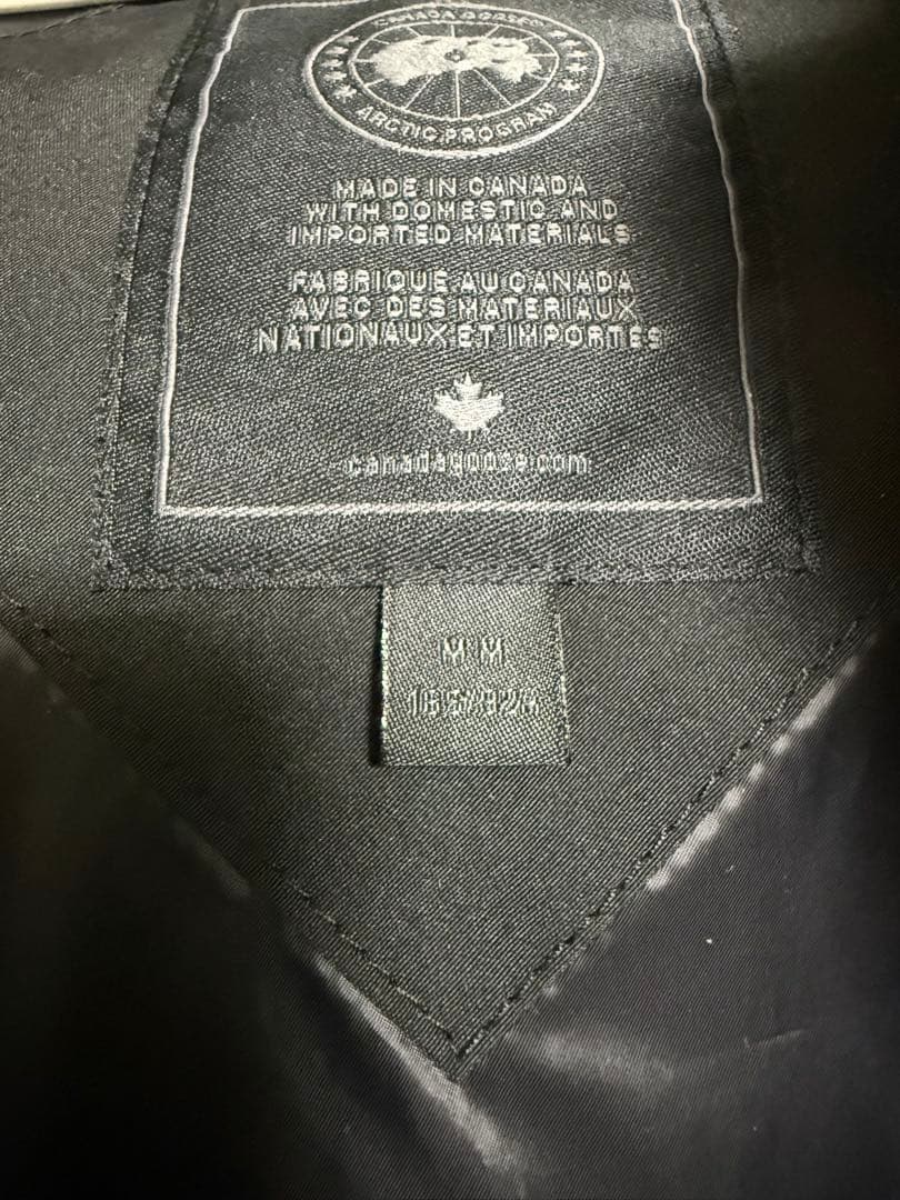 大幅値下週末限定！ほぼ未使用カナダグースダウンベストブラックレーベル2836LB