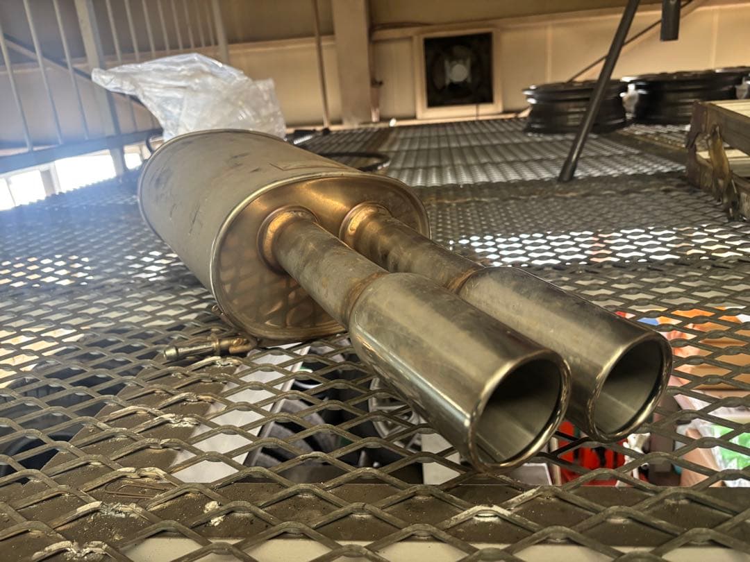 たかじゅんヤリスクロスHV TRDスポーツマフラー