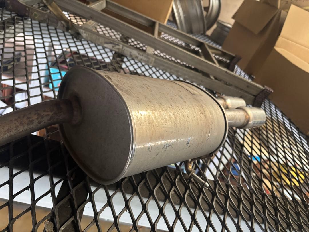 たかじゅんヤリスクロスHV TRDスポーツマフラー