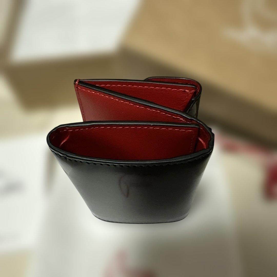 Christian Louboutin LOUBI54 三つ折り財布 黒