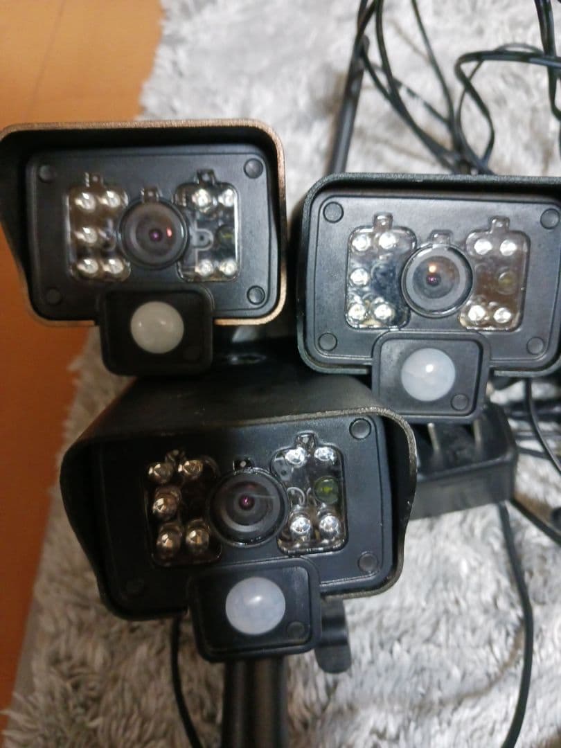 ELPA　防犯カメラ　ワイヤレス3台セット！ 格安！