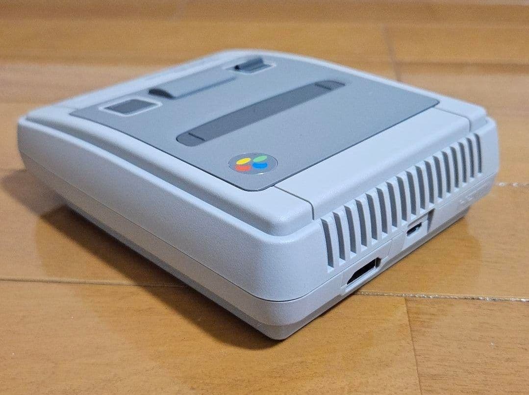 未使用に近い 美品 任天堂 ニンテンドークラシックミニ 本体 スーパーファミコン