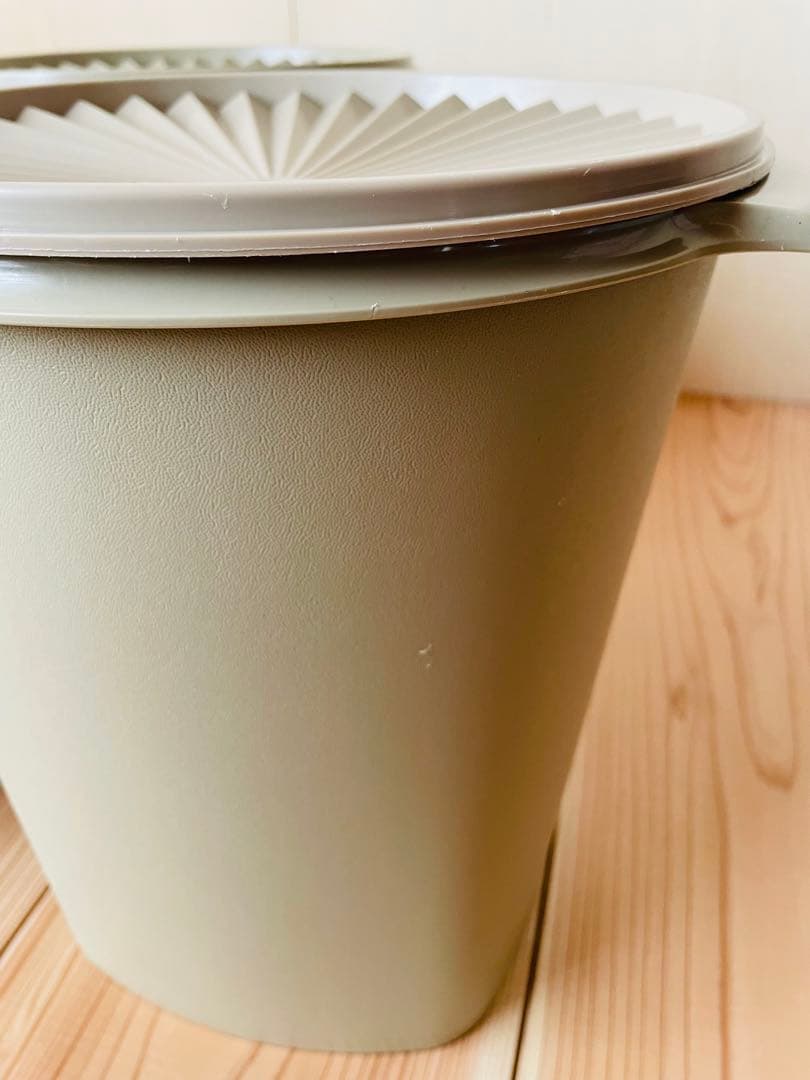 りえ /3個セット/タッパーウェア/マキシクイーンデコレーター/ベージュ