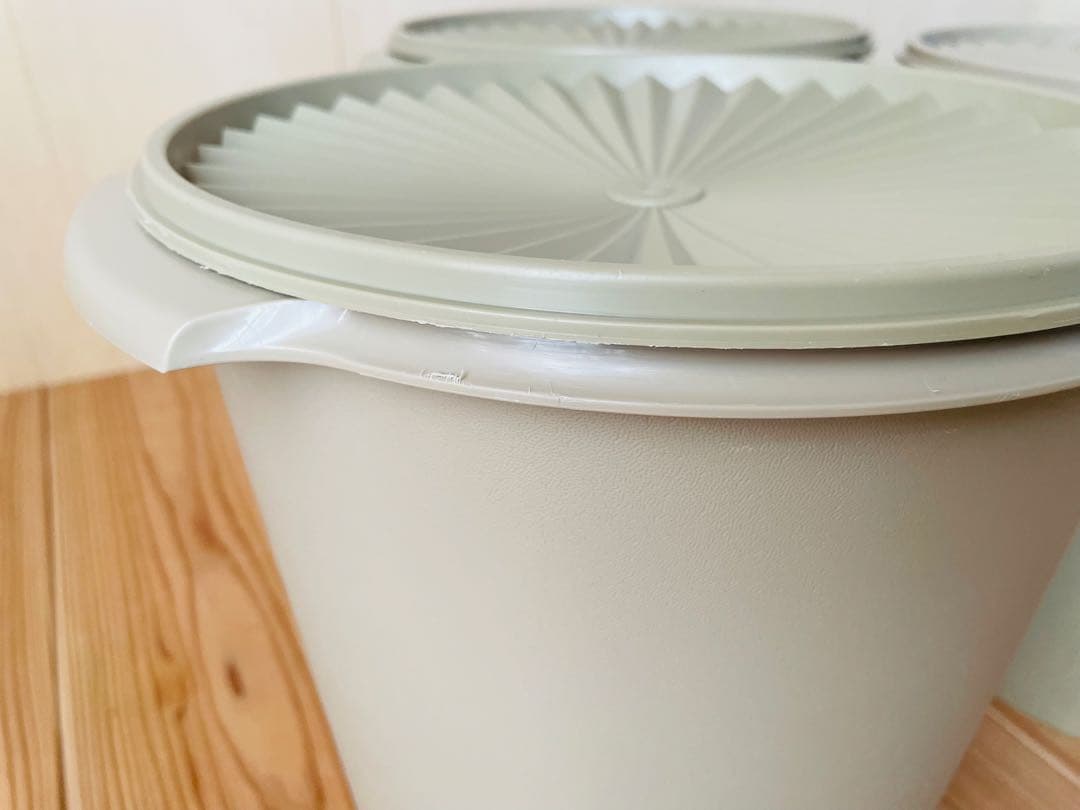 りえ /3個セット/タッパーウェア/マキシクイーンデコレーター/ベージュ