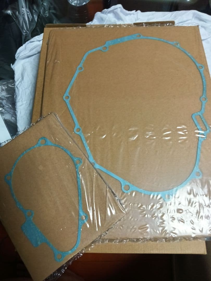 ホンダホーネット250 ジェネレーターカバー、クラッチカバー