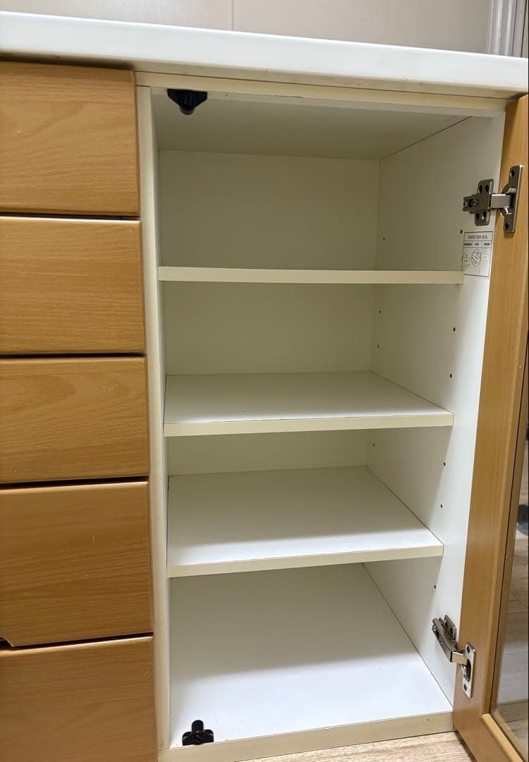 １月4日まで売り切り価格 ナチュラル食器棚 ガラス扉付き