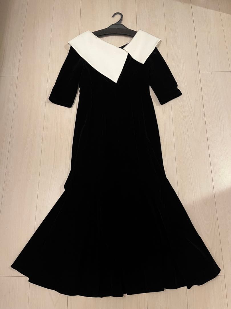 【美品】Leja Sアシンメトリービッグカラー ベロア マーメイドドレス 結婚式