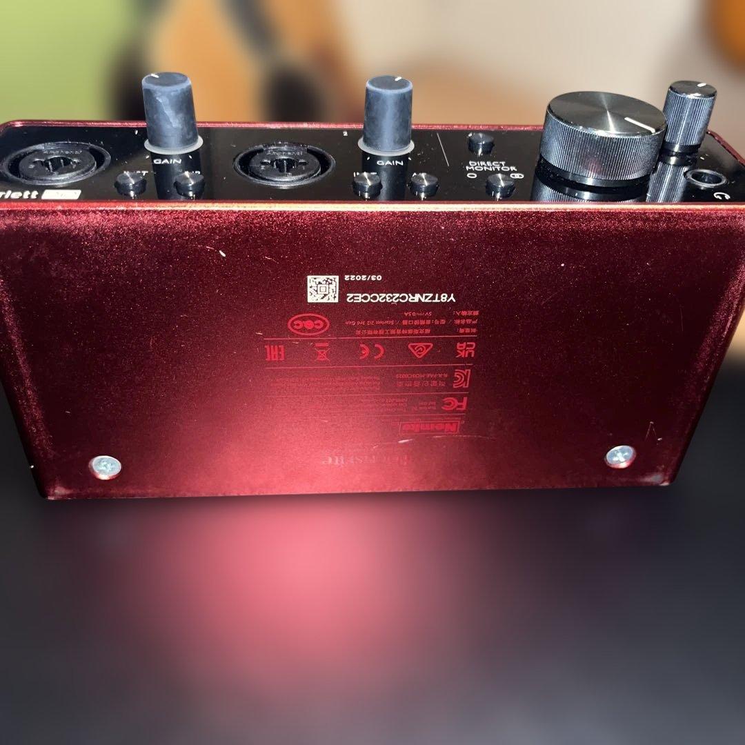 Focusrite Scarlett オーディオインターフェイス2i2