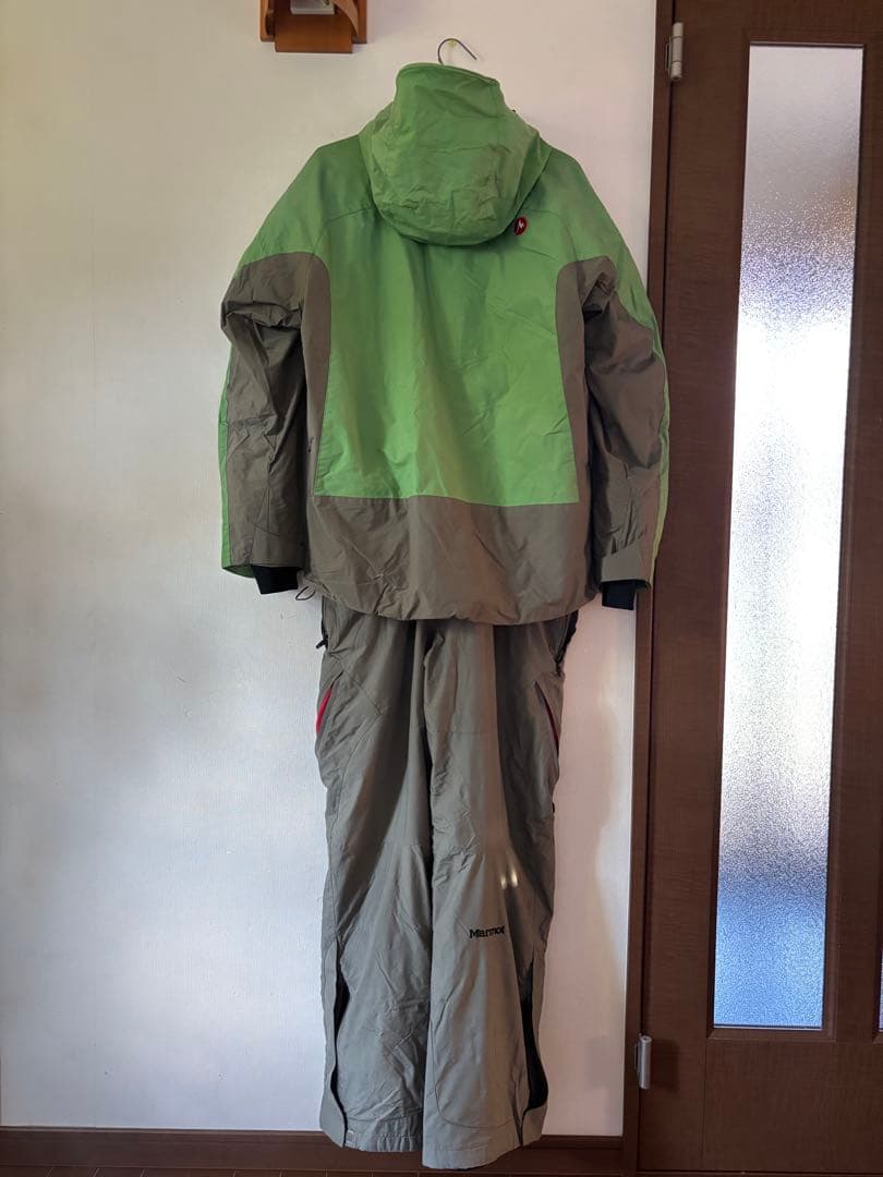 タイムセール‼️マムート　スキーウェア　スノーボードウェア中古　Marmot L