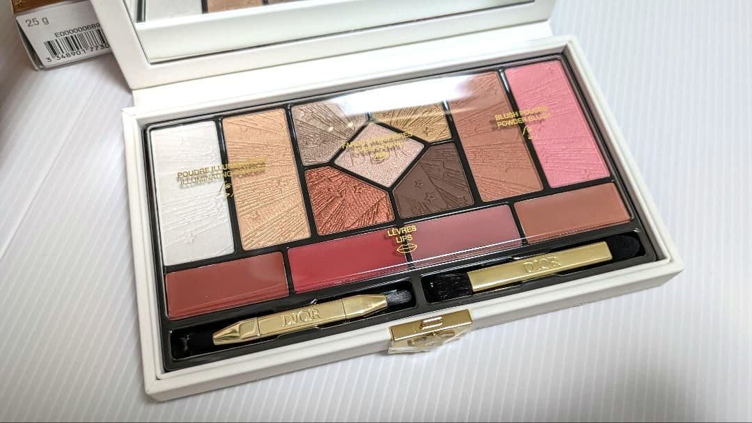 [新品]Dior クリスマスコフレ 2025 アイシャドウパレット