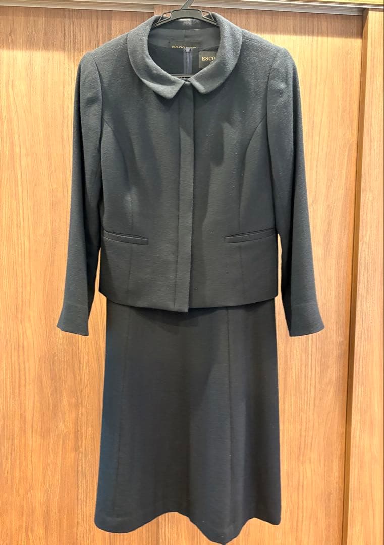 エスコミュール　メアリーココ　お受験スーツ　尾州ウール100% 濃紺9号