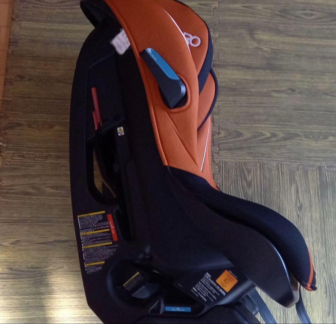 レカロ　オレンジ　チャイルドシート