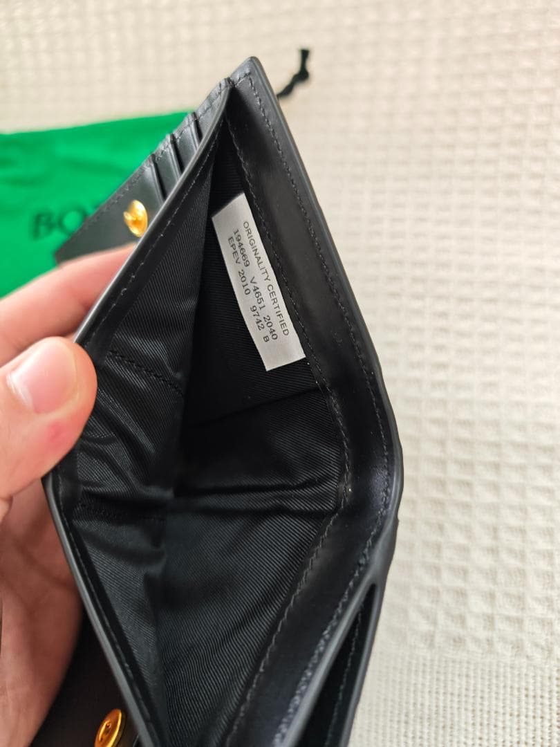 ブラック★二つ折り財布 ボッテガヴェネタ さいふ BOTTEGA VENETA