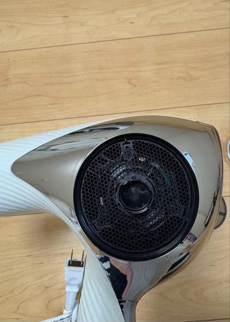 リファ 美容ドライヤー 2021年製 最安値にします