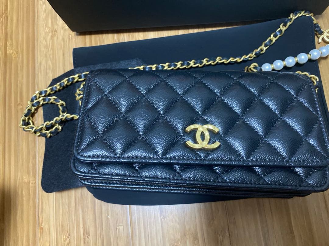 未使用　CHANEL チェーンウォレット　2025SS
