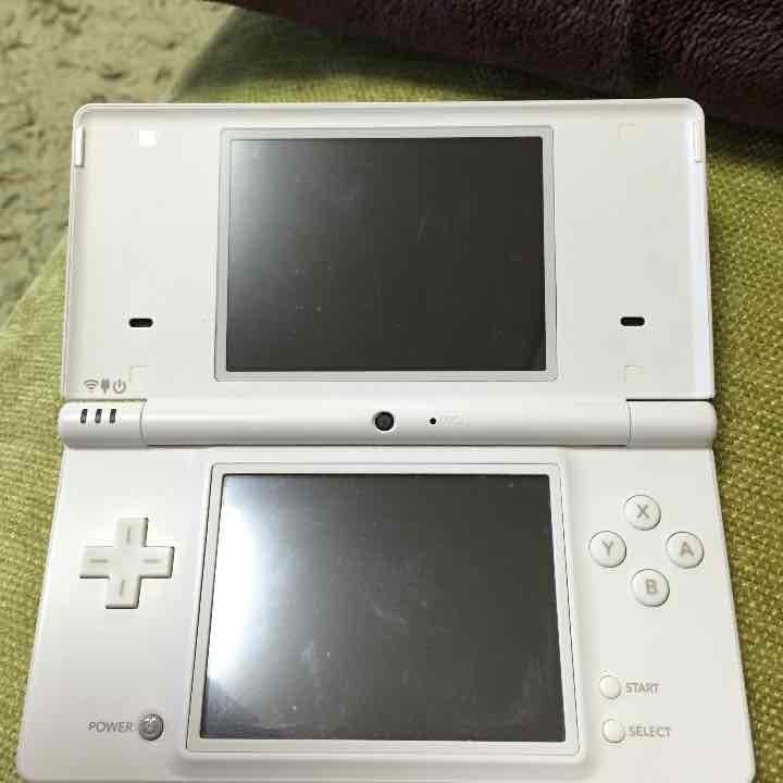 DSi 本体