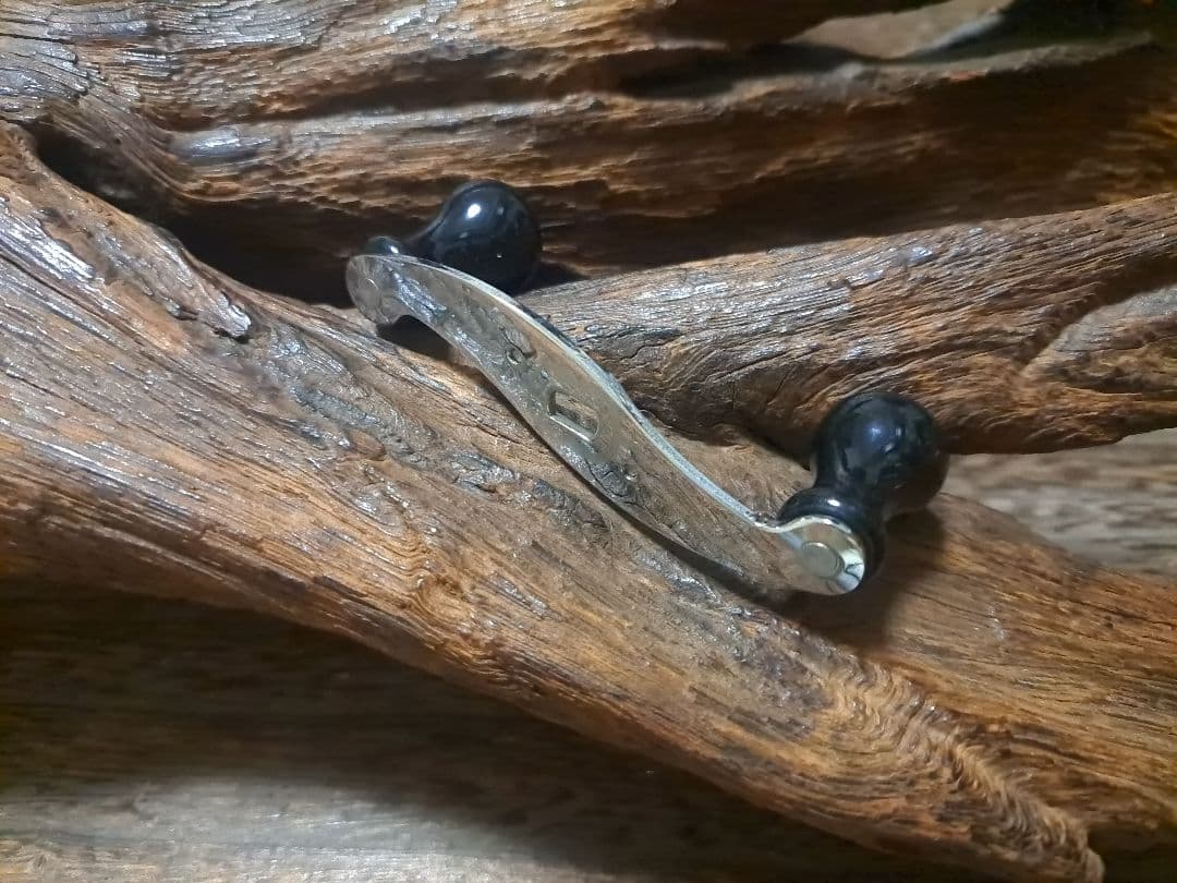 ザウルス　バルサ50　カスタムハンドル　シルバー × ブラックノブ