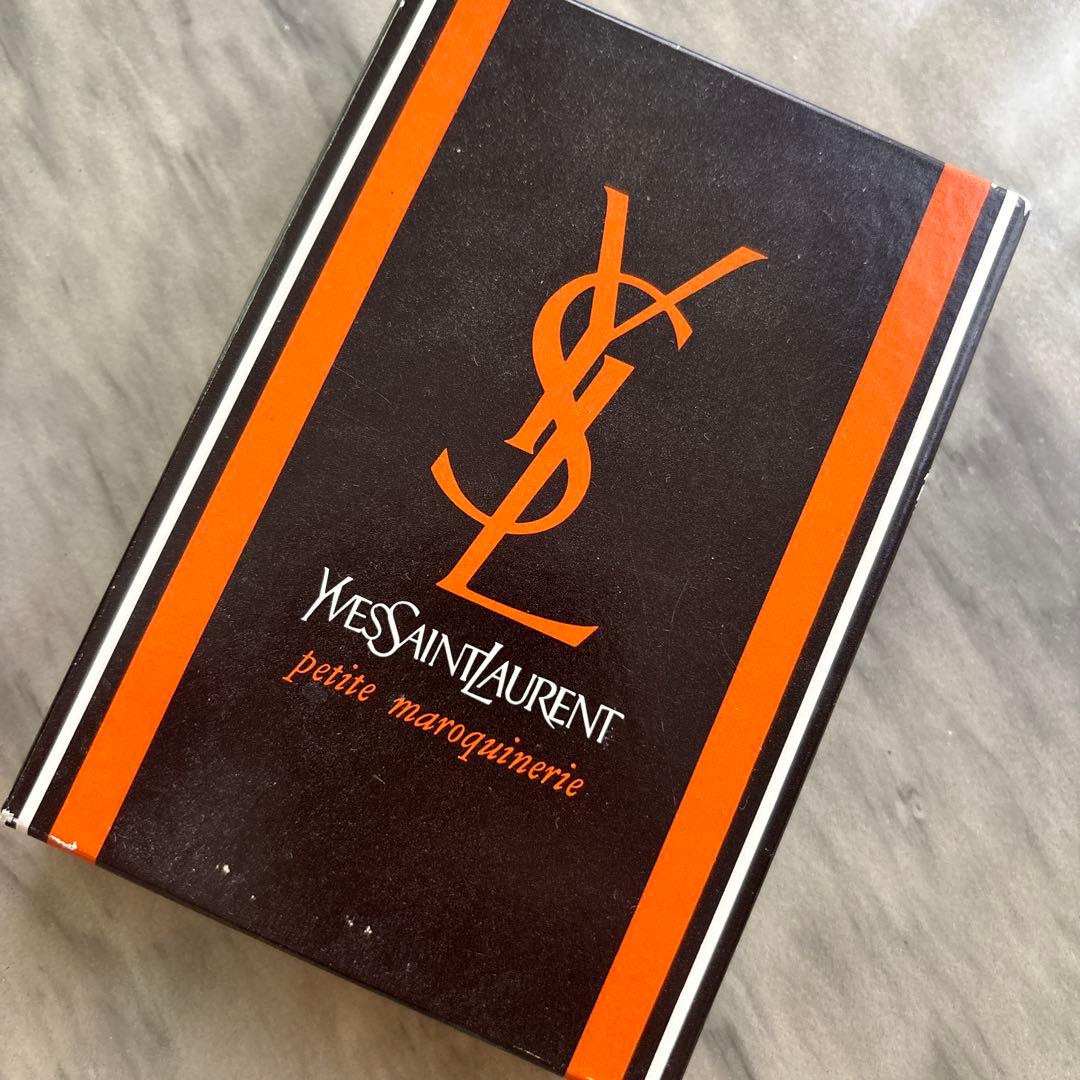 Yves Saint Laurent ブラックキーケース