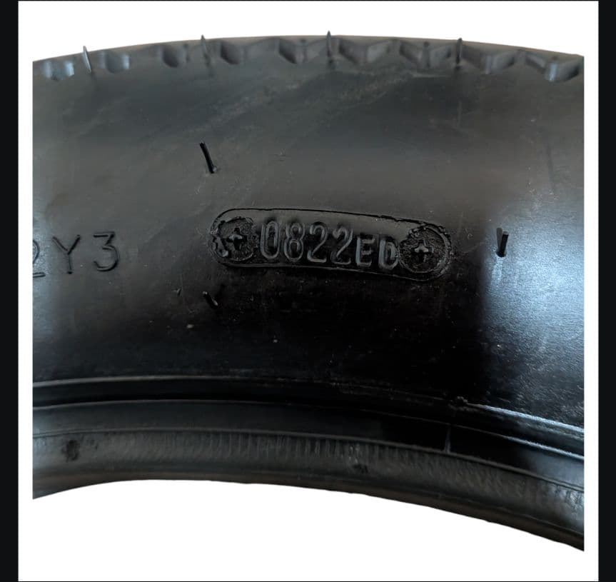 【SALE】ADLERT classic クラシックタイヤ　4.50-18