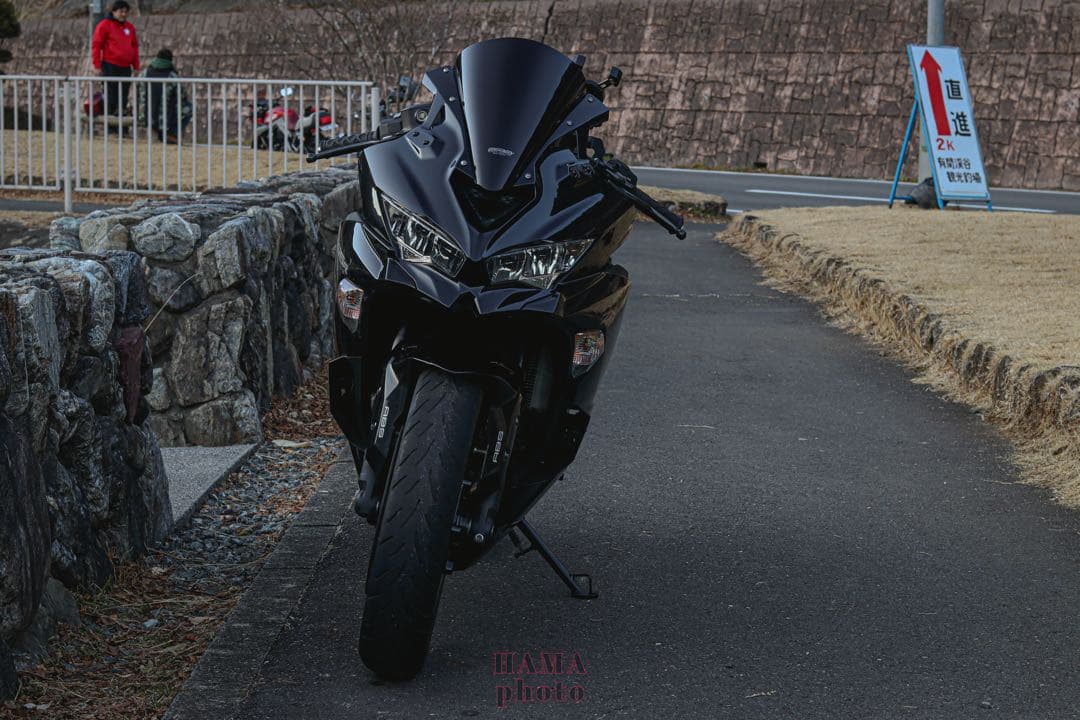 zx25r MRAスクリーン ブラック