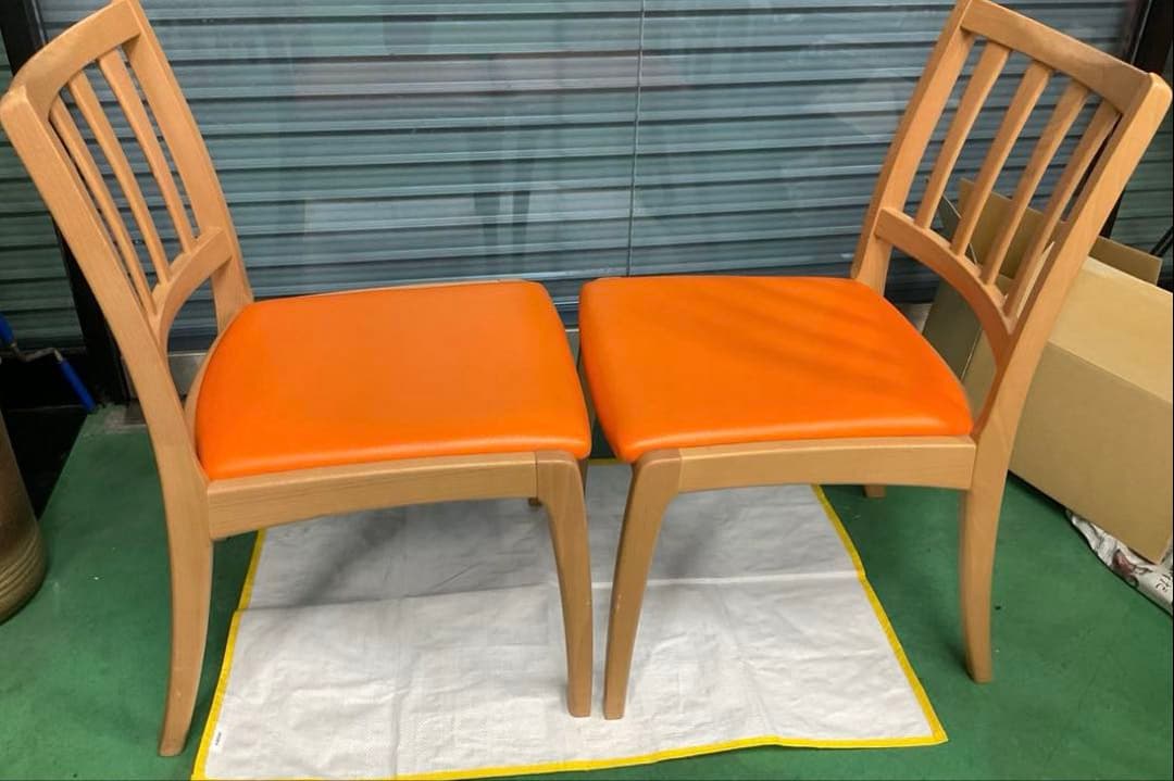 コイズミ　ダイニングチェア　　木製　2脚　　コイズミファニテック株式会社