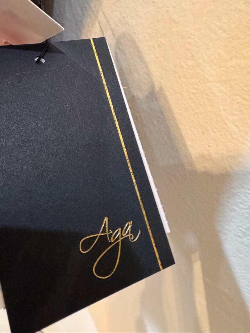 Aga ブラック 、ゴールド、ラメ入りノーカラージャケット ヤマダヤ