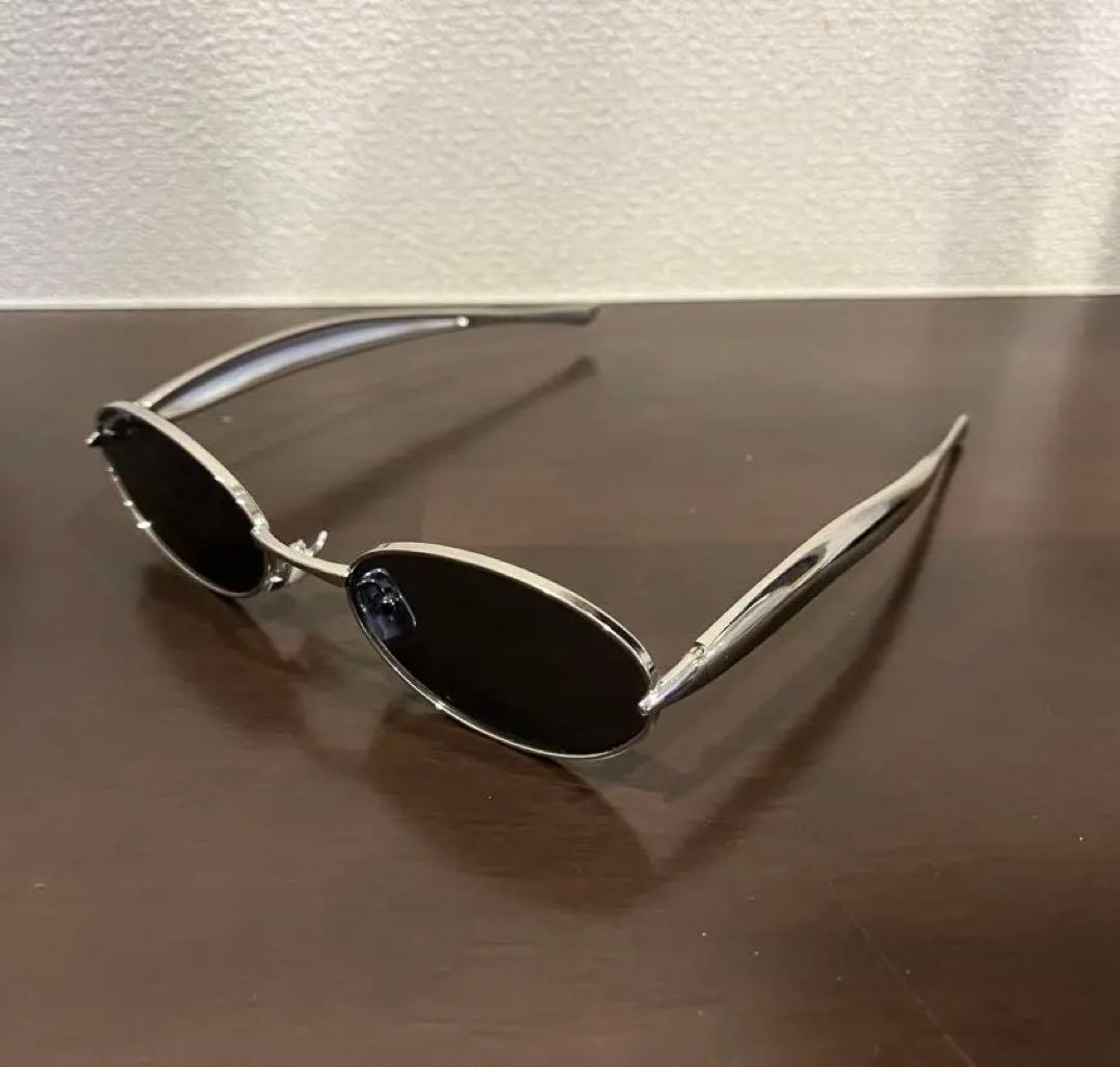 小物 Bottega Veneta Sardine oval sunglasses