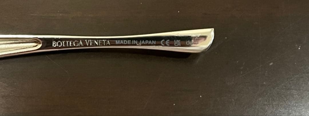 小物 Bottega Veneta Sardine oval sunglasses