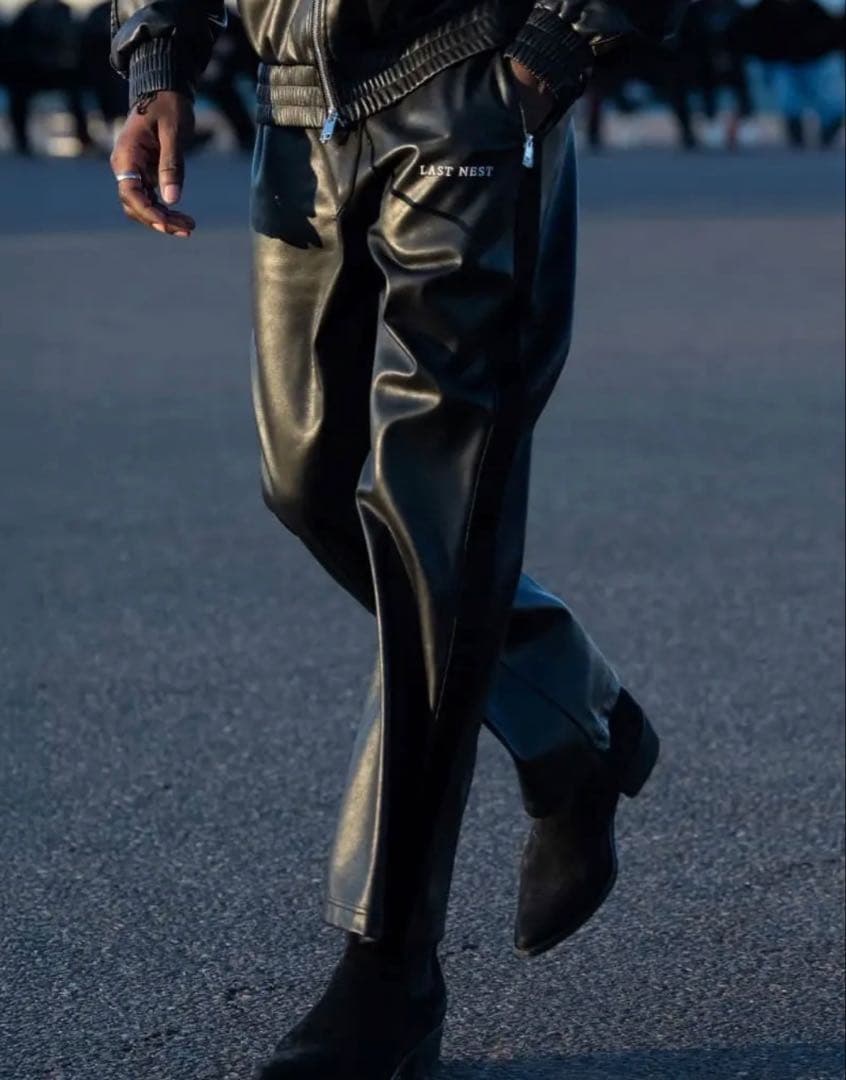 LASTNEST レザーフレアパンツ