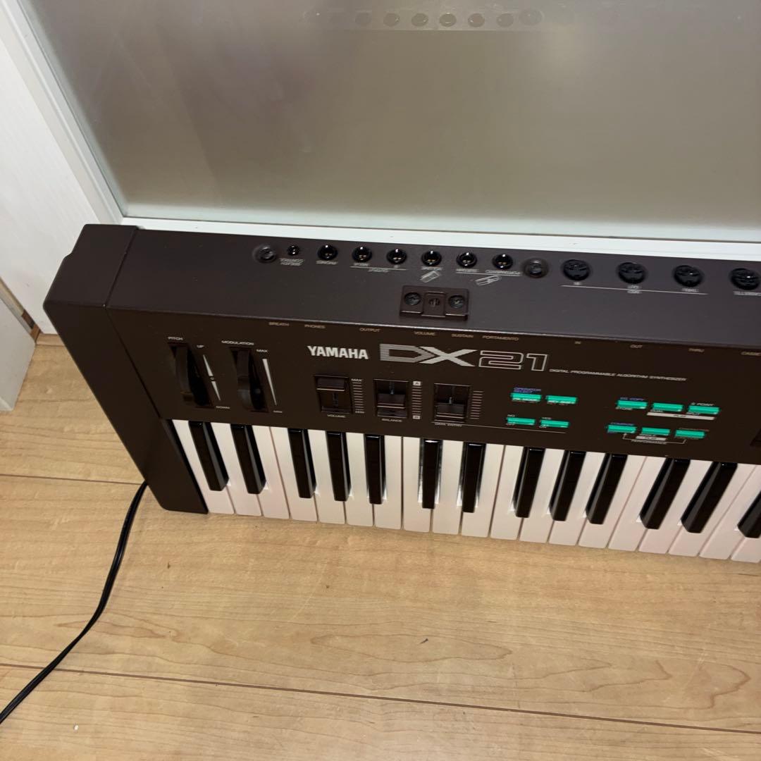 動作品　YAMAHA DX21 シンセサイザー　名機