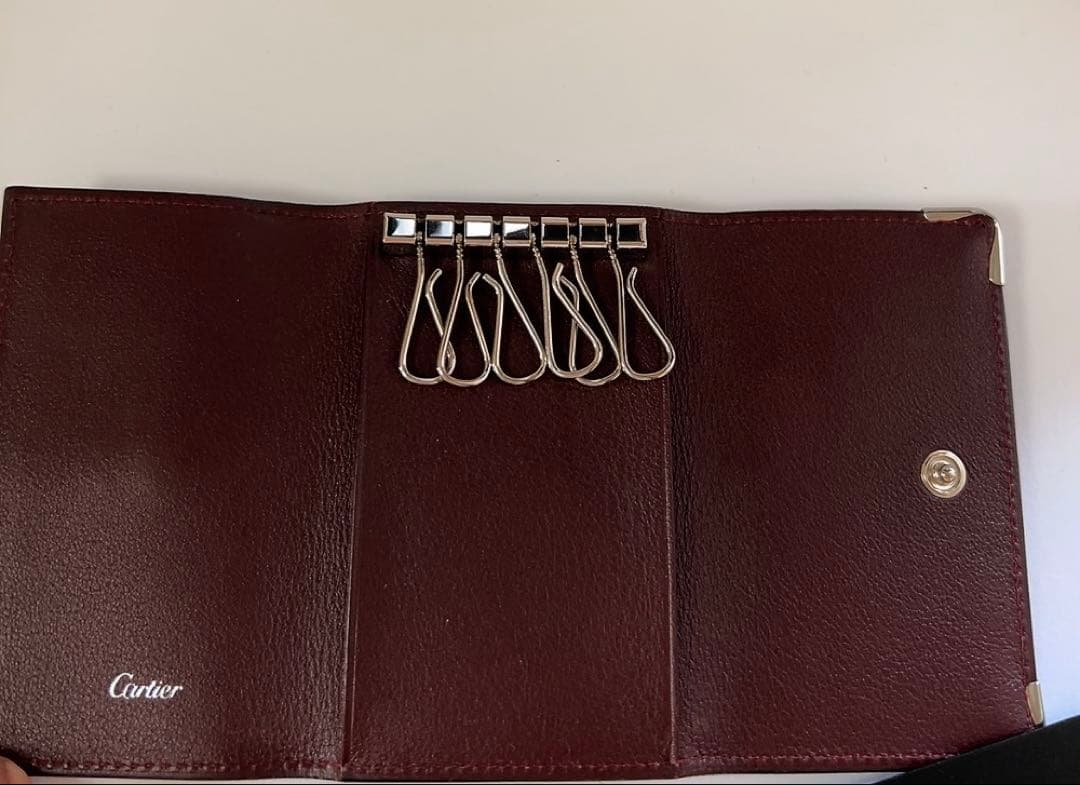 カルティエ　Cartier キーケース　未使用品　ブラック　黒　6連