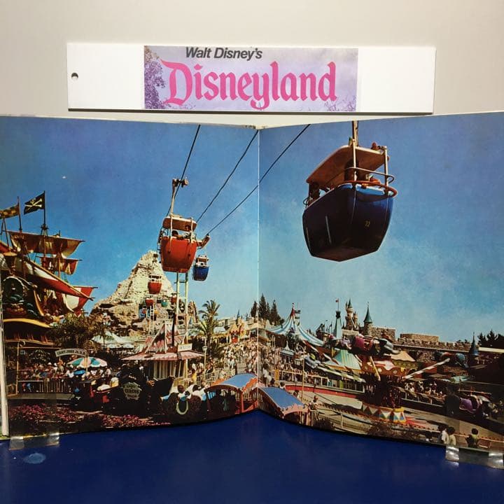 Walt Disney’s Disneyland 公式写真集 1975-6発行