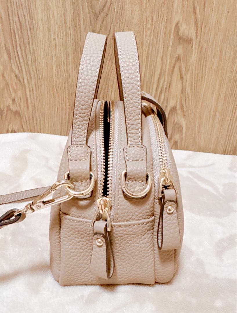 【極美品】上質本革×柔らかグレージュ♡HAYNIミニバッグ ベイビーロシェ