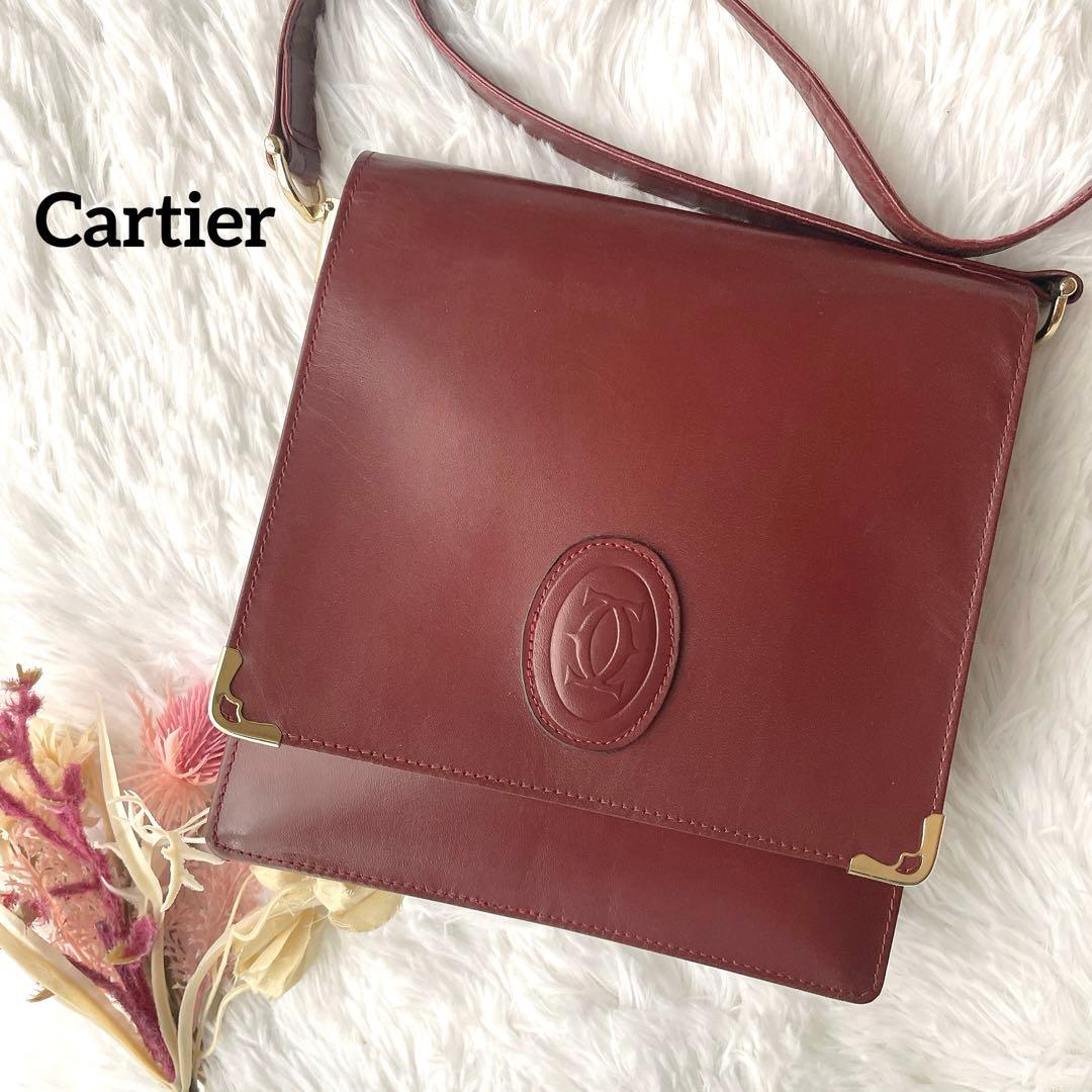 Cartier マストライン ロゴ型押し ボルドー フラップ ショルダーバッグ