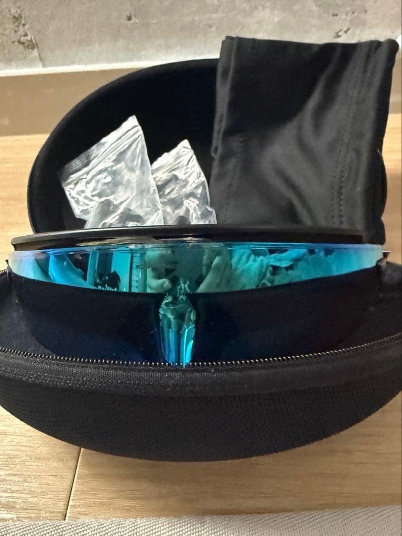 オークリー　KATO Prizm Sapphire