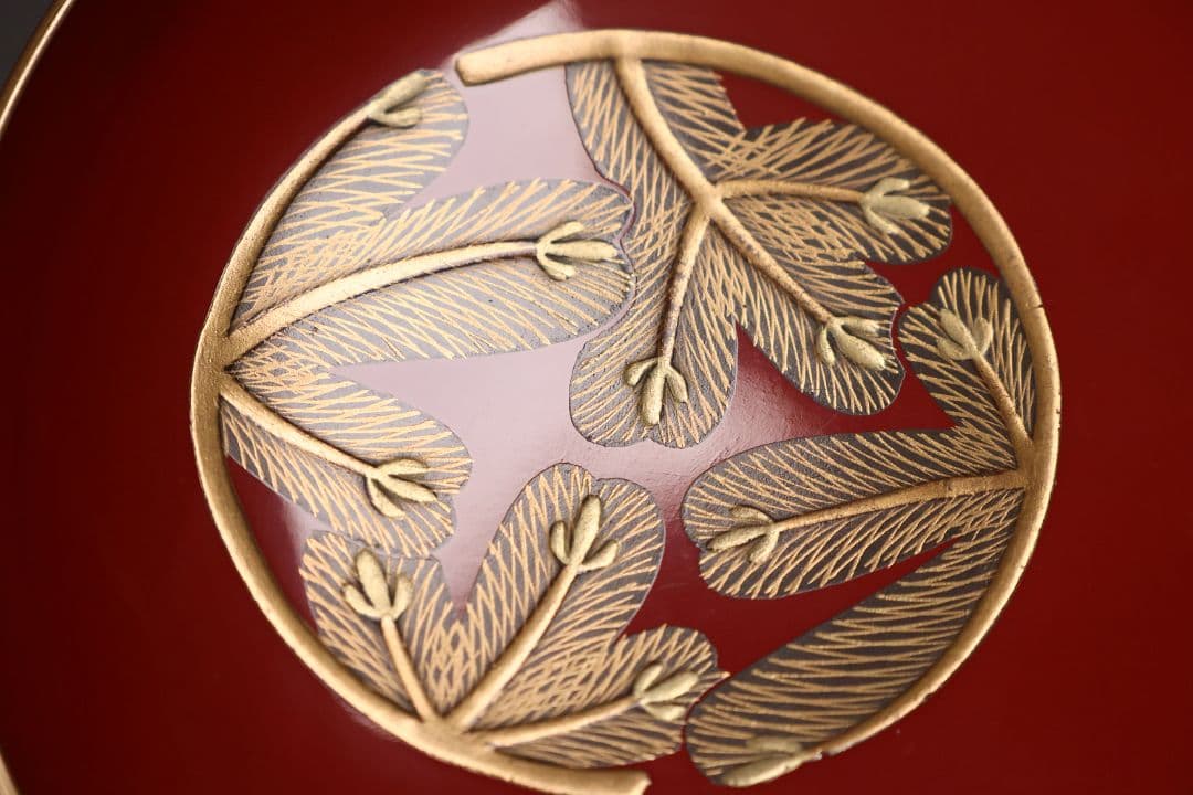 【CM246】時代木製漆器 松竹梅 金蒔絵 朱塗 引盃 五客 木製漆器 小皿 杯