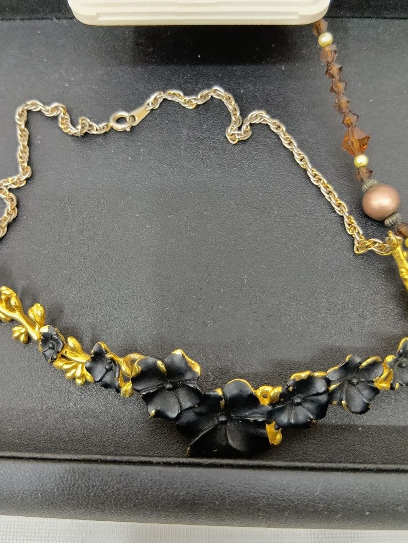 ピアス・イヤリングとネックレスのまとめ売り 未使用ライター付属品付き