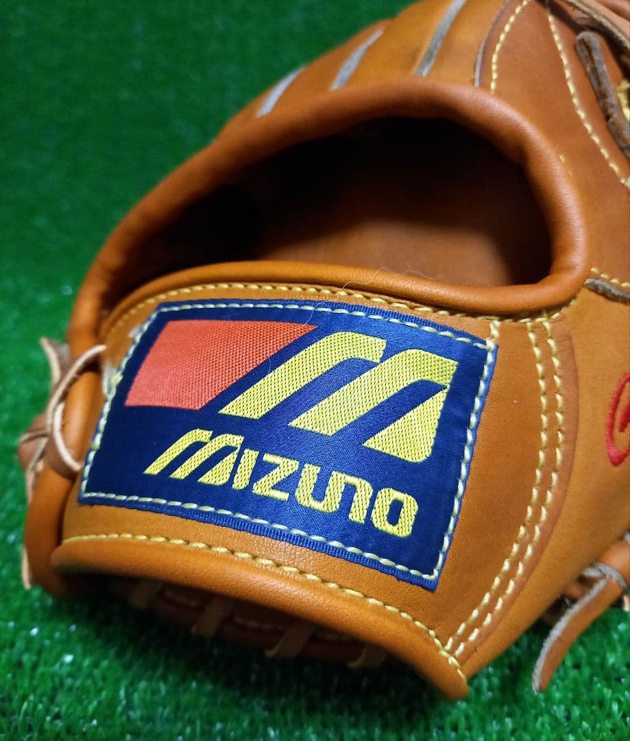 美津濃ワールドウィン硬式グローブ広島カープ高橋慶彦選手刺繍入り 赤カップ