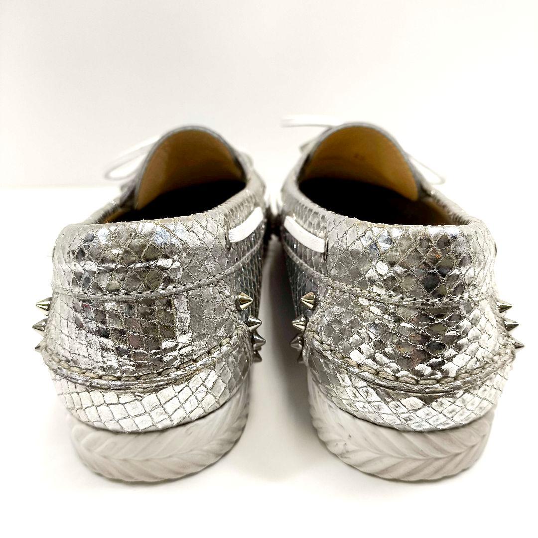 美品 42 クリスチャンルブタン スタッズ デッキシューズ シルバー