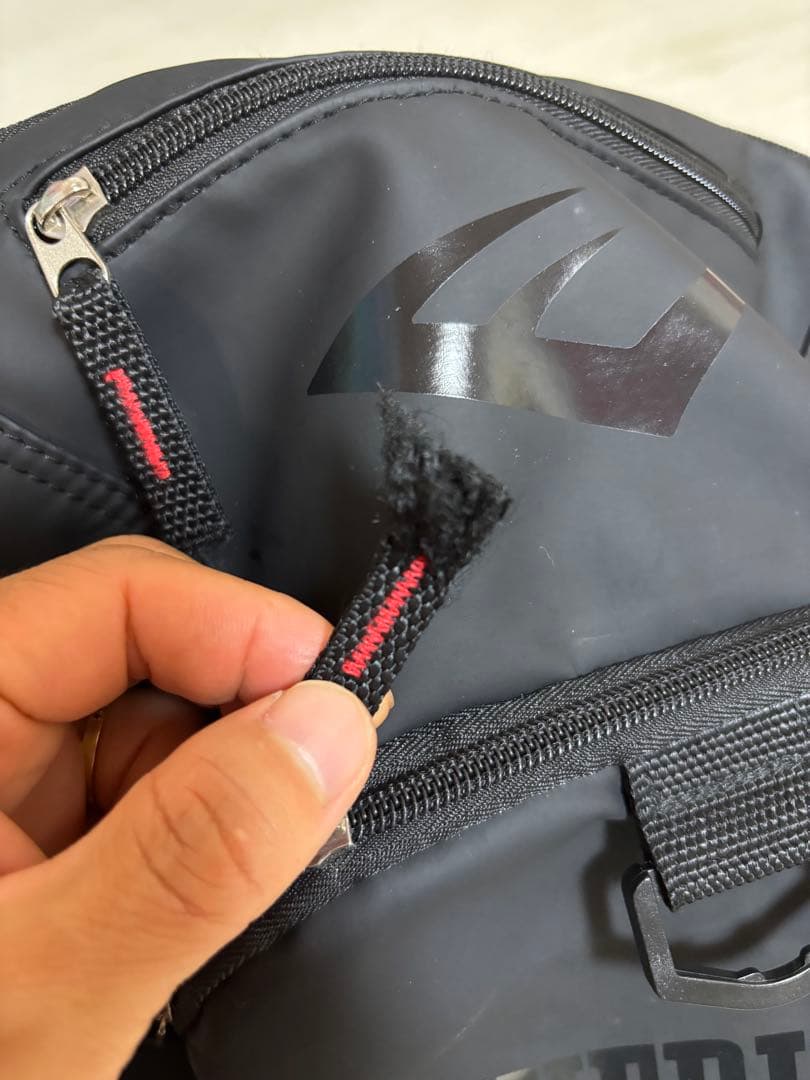 EVERLAST ボクシングバックパック 黒/赤