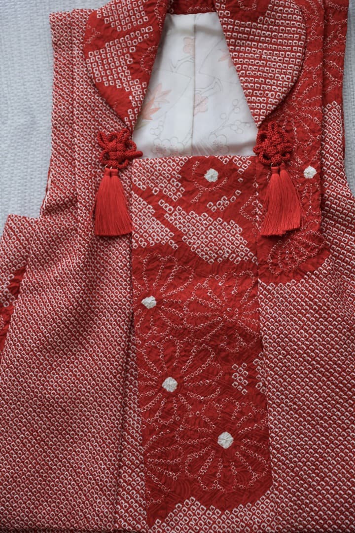 七五三　被布　正絹総絞り　手縫い　着物　３歳　赤　正月