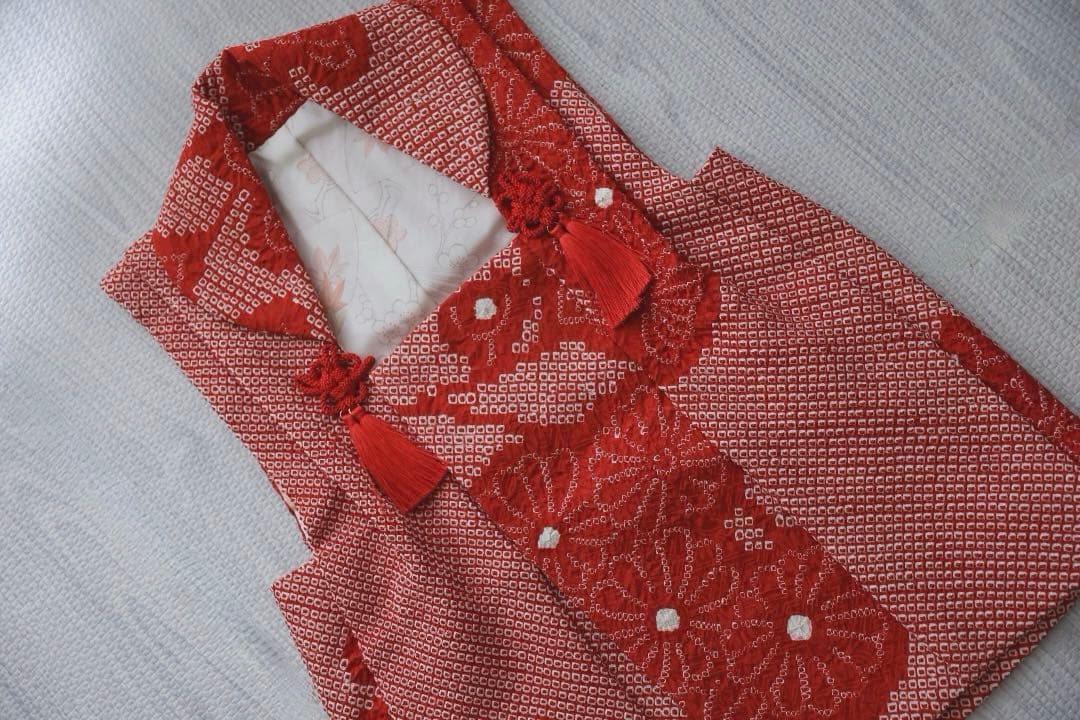 七五三　被布　正絹総絞り　手縫い　着物　３歳　赤　正月