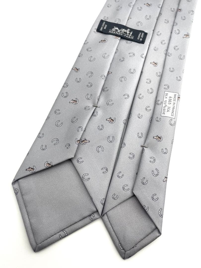 美品 エルメス ハイブランド ネクタイ 馬蹄 グレー 高級 シルク 現行