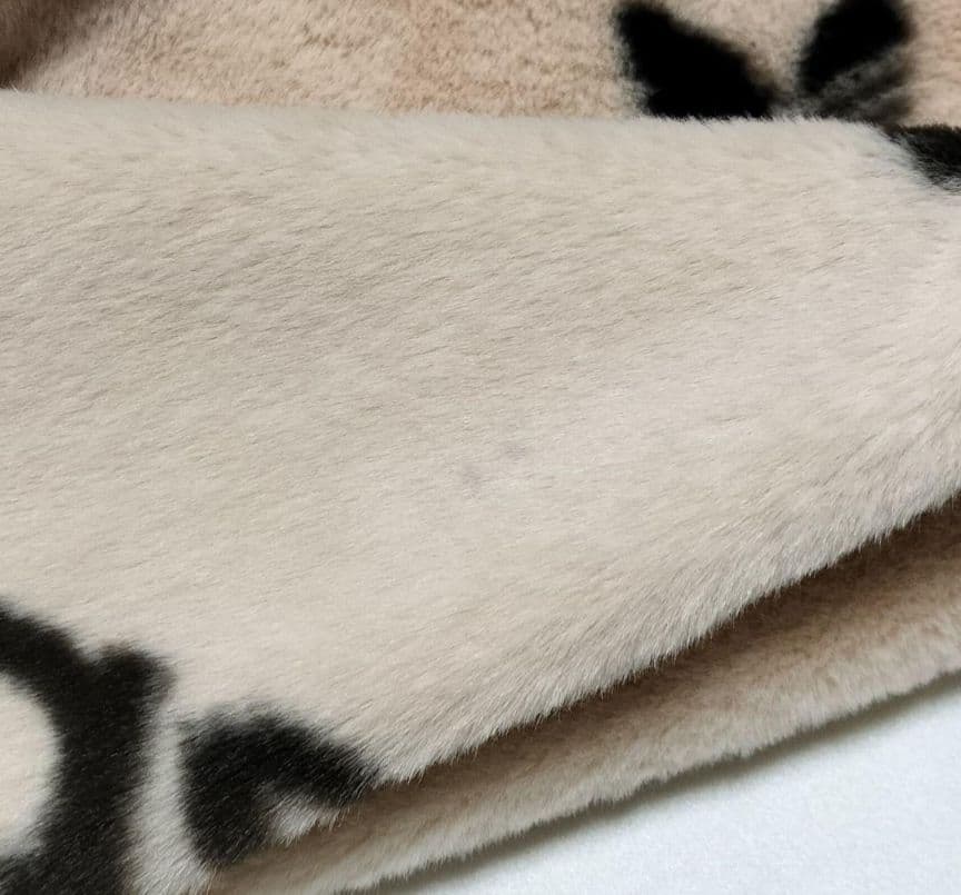 アディダス フェイクファージャケット(訳あり)