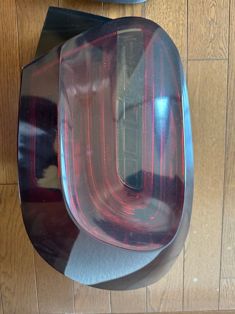 【年末年始特価】W176 Aクラス リアスモークテールランプ