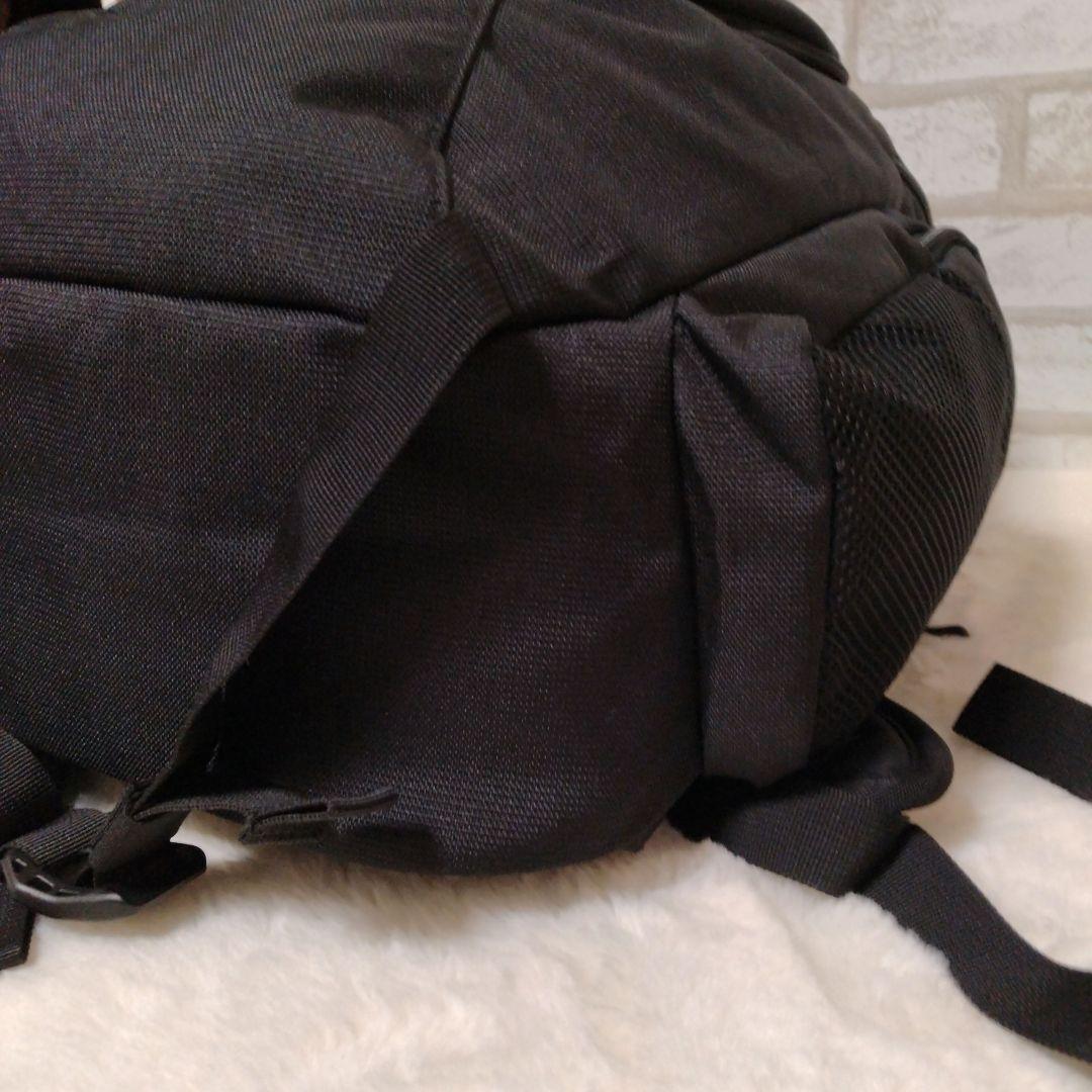 未使用 OAKLEY ノートPCリュックarchive 大容量 マルチポケット