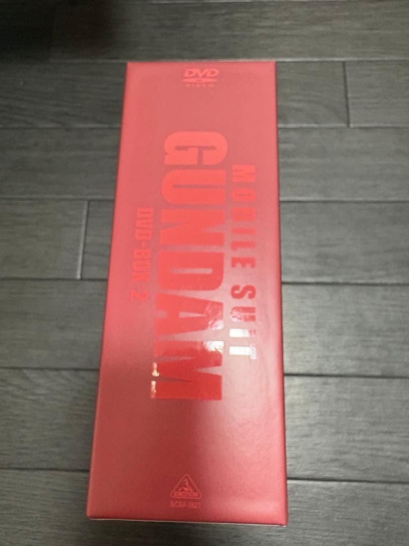 ④GUNDAM DVD BOX フィギュア付き